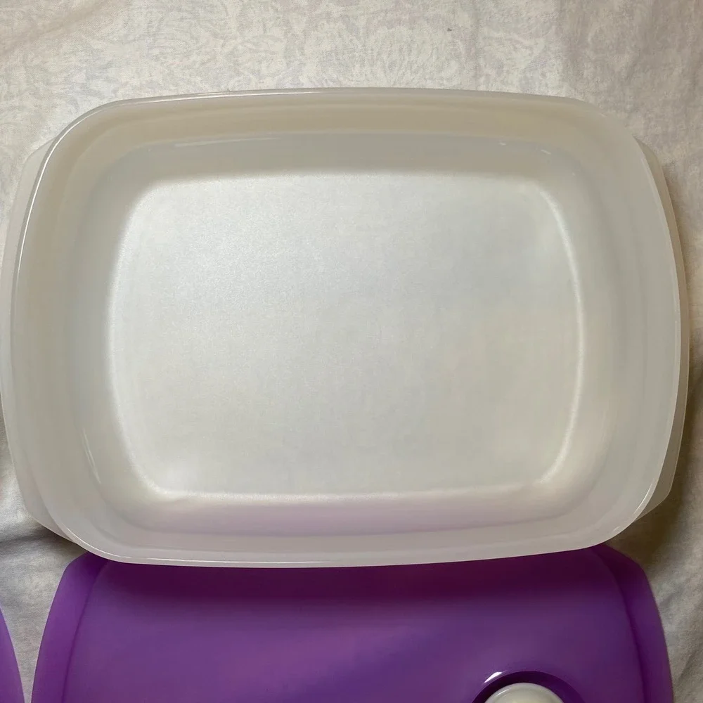 Tupperware Microwave Reheatable 850mL Storage Containers Purple Lids Lot 2‎